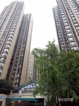 成都二手房 郫都二手房 郫筒二手房 绿地国际花都东区   /01:32