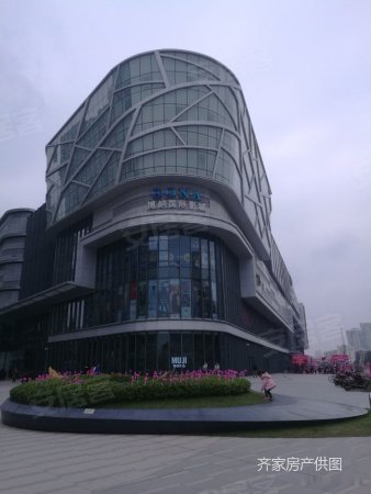 红谷滩新区,铜锣湾广场高层,俯瞰全区,南北通透户型全明
