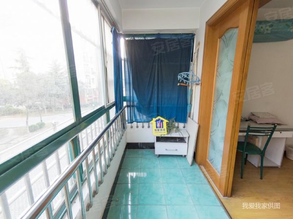 五星家园新出温馨两房中间楼层采光好,交通方便配套齐全,随时看