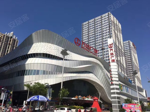 万达租赁中心出售万达广场b座精装公寓45平西向35万